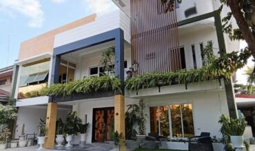 3-Storey House and Lot with Pool in Centerville Subdivision behind Mira Nila Homes, Pasong Tamo, Tandang Sora, Quezon City