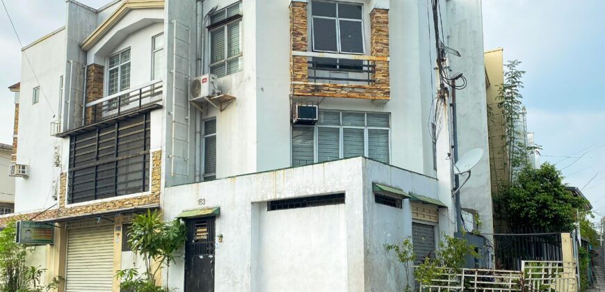 3 Storey Townhouse at Metropolitan Ave, Brgy. Tejeros, Makati City