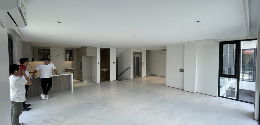 Luxury Townhouse in Sta. Mesa Heights, Quezon City.