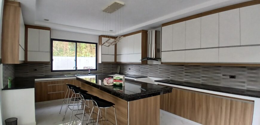 5 Bedroom House & Lot in Sun Valley Estates, Antipolo City, Rizal