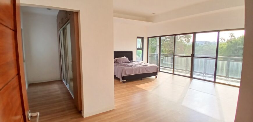 5 Bedroom House & Lot in Sun Valley Estates, Antipolo City, Rizal