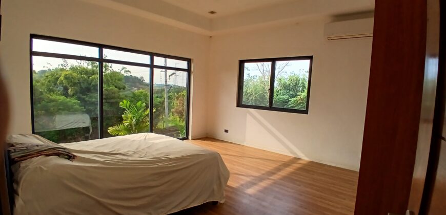 5 Bedroom House & Lot in Sun Valley Estates, Antipolo City, Rizal