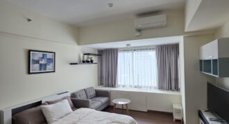High-Floor Studio with City Views at Shang Salcedo Place, Makati City