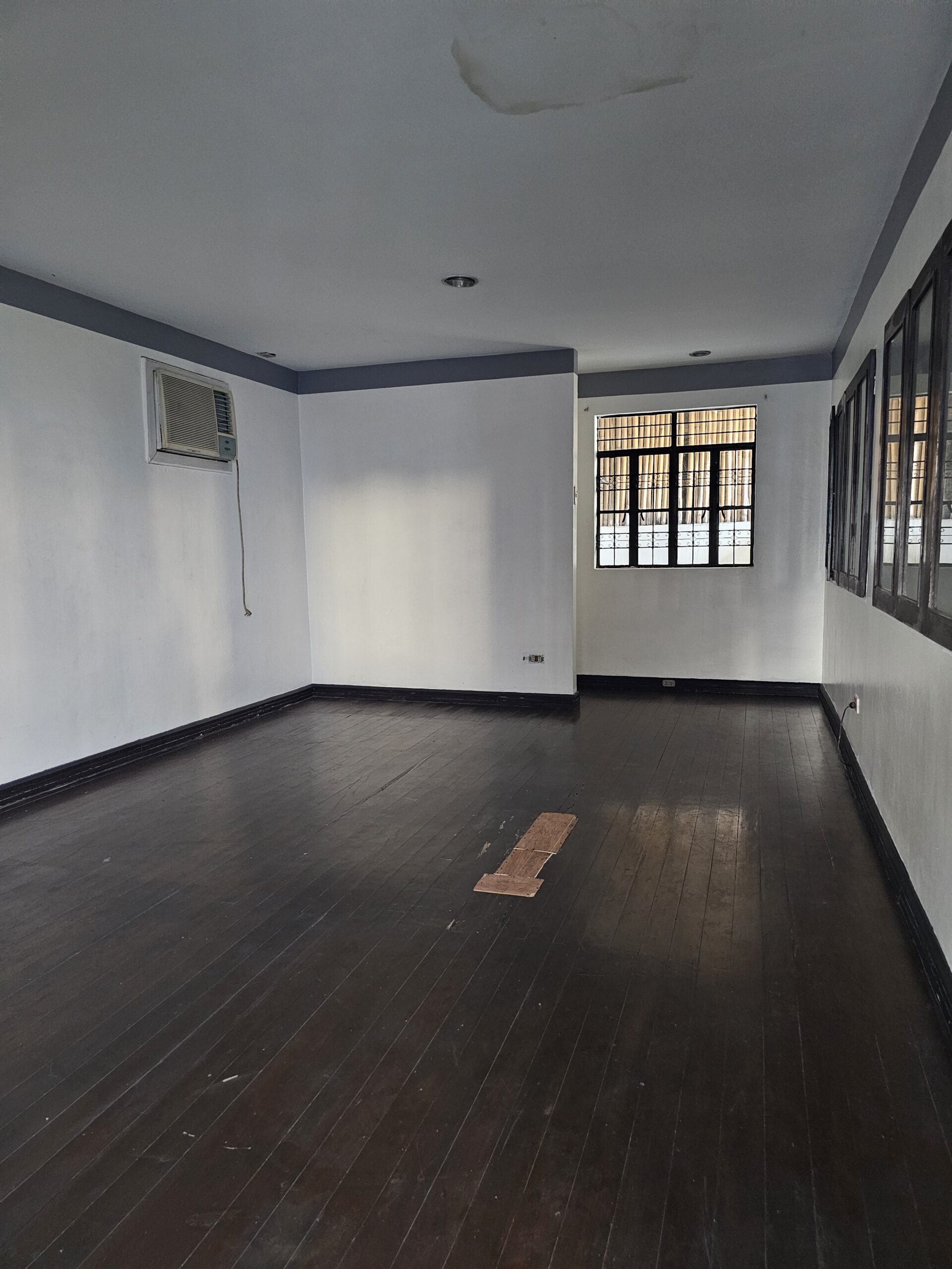 5BR – 180 sqm House and Lot in Judge Jimenez Barangay Pinagkaisa Quezon City