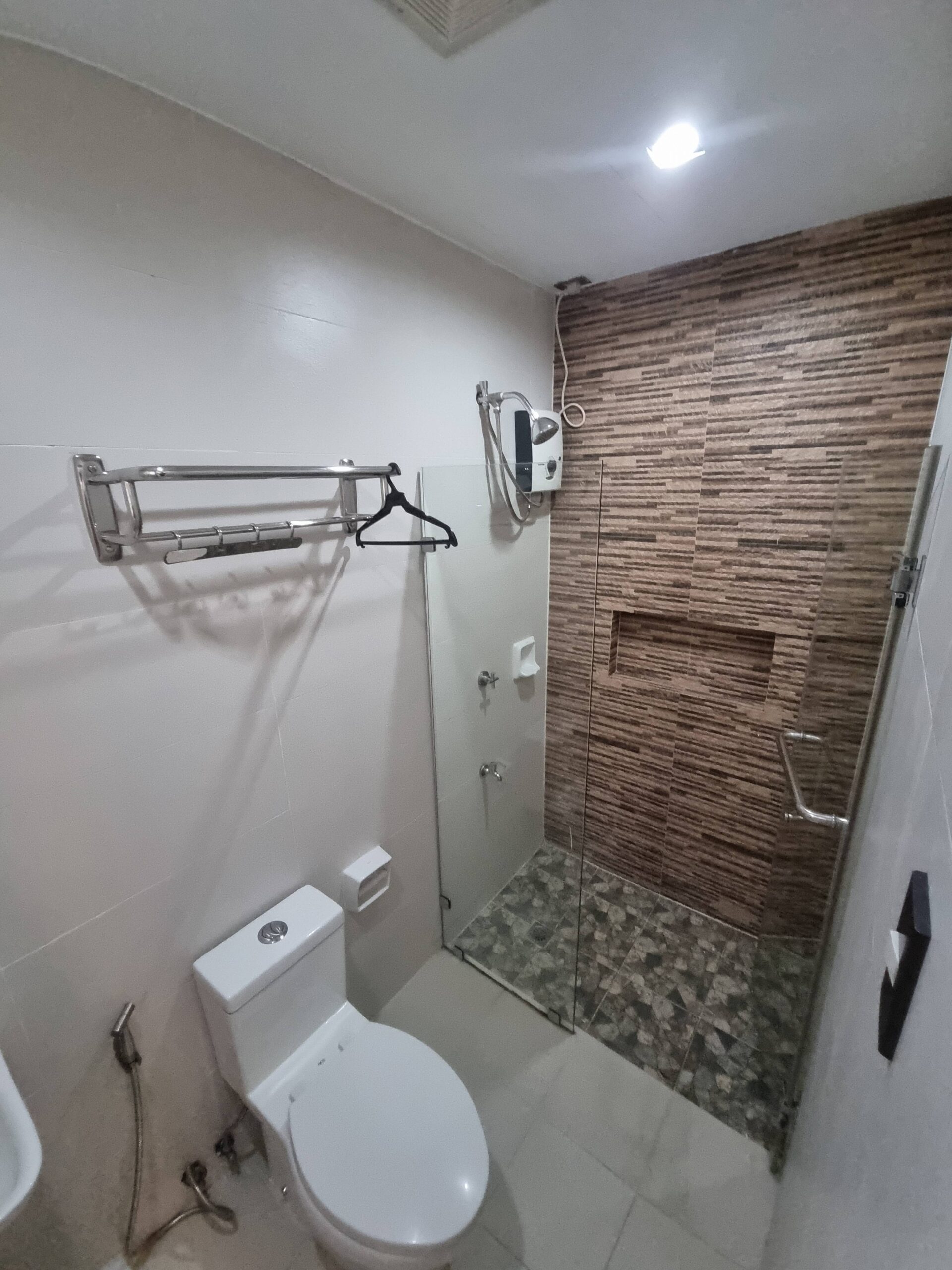 4 Storey Townhouse, in Sta Mesa, Sampaloc Manila City