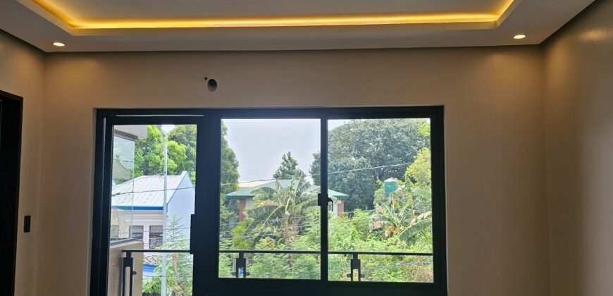 3BR Townhouse in East Fairview, Quezon City