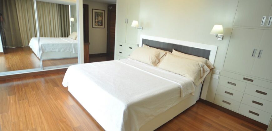 3BR Fully Furnished unit with 2 Parking Slots in St. Francis Shangri-La Place, Mandaluyong City