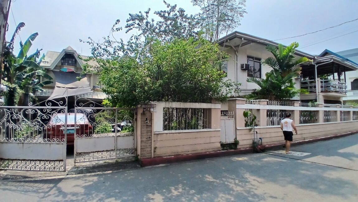 9BR House and Lot in San Juan City