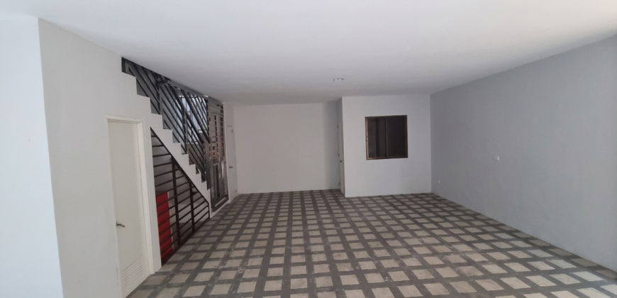 4 Storey Townhouse, in Sta Mesa, Sampaloc Manila City