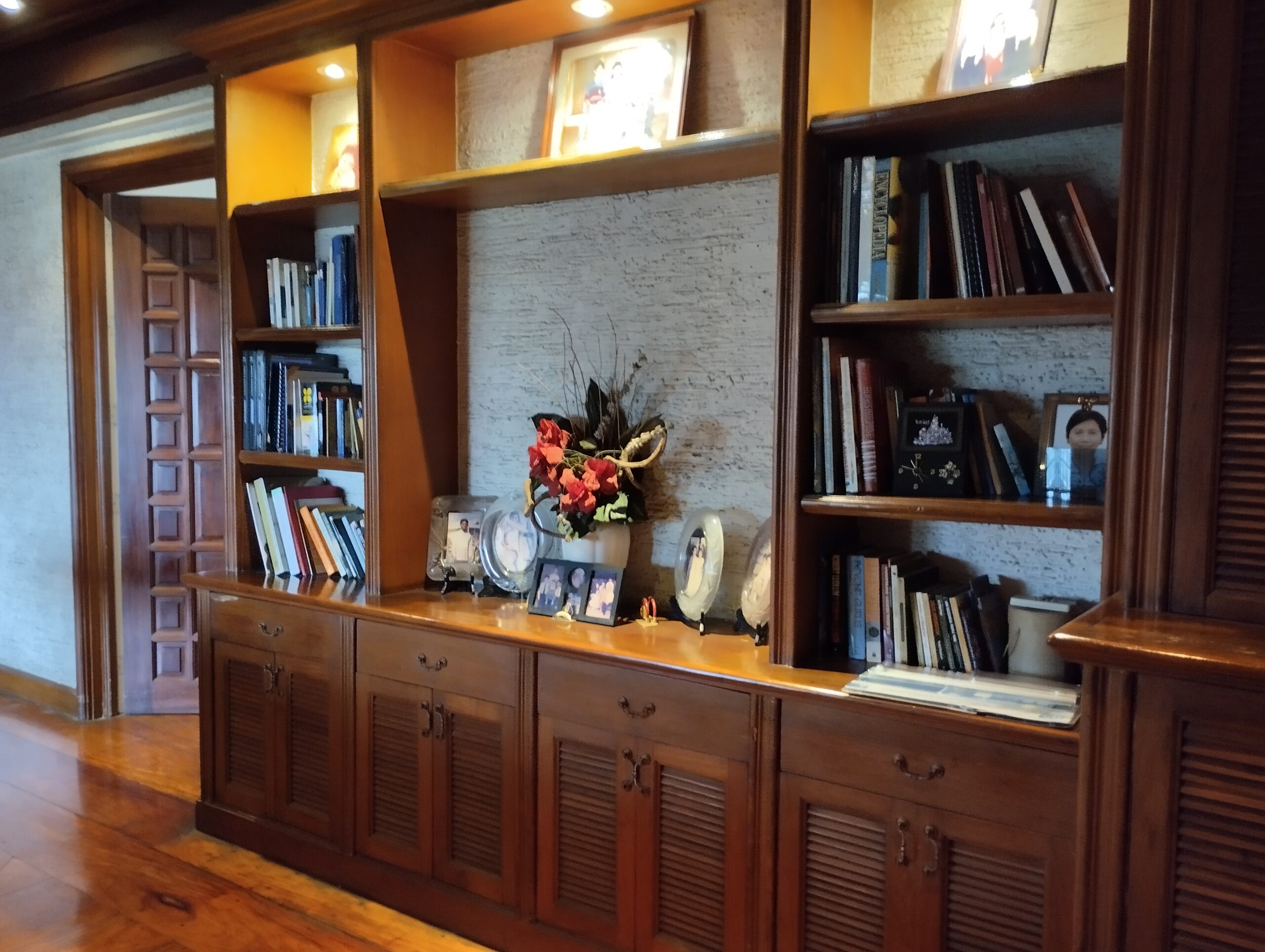 1,378 sqm Luxury Home in Xavierville, Quezon City