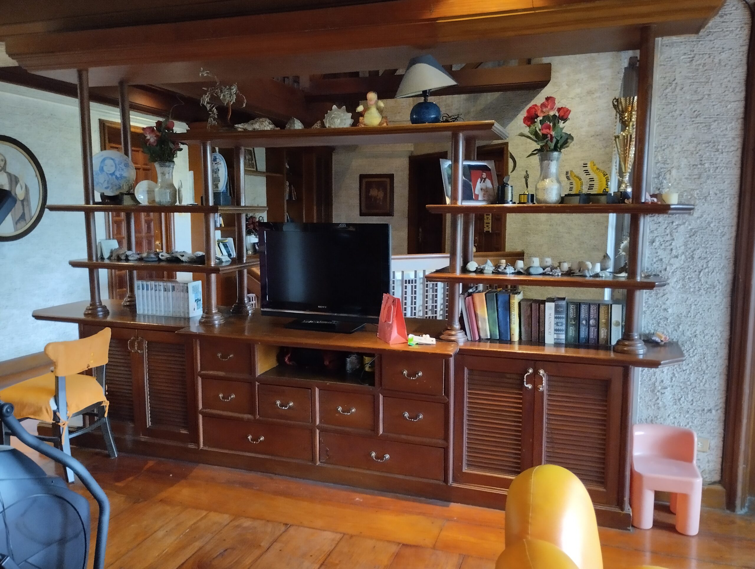 1,378 sqm Luxury Home in Xavierville, Quezon City