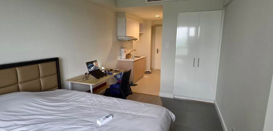 Studio Unit w/ Parking in The Arton by Rockwell, Loyola Heights, Quezon City