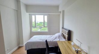 Studio Unit w/ Parking in The Arton by Rockwell, Loyola Heights, Quezon City