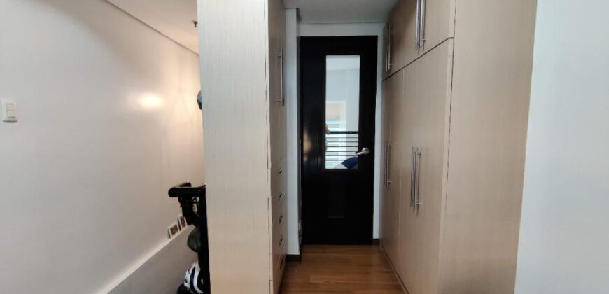 1BR Loft Condo Unit in Eton Emerald Lofts, Pasig City