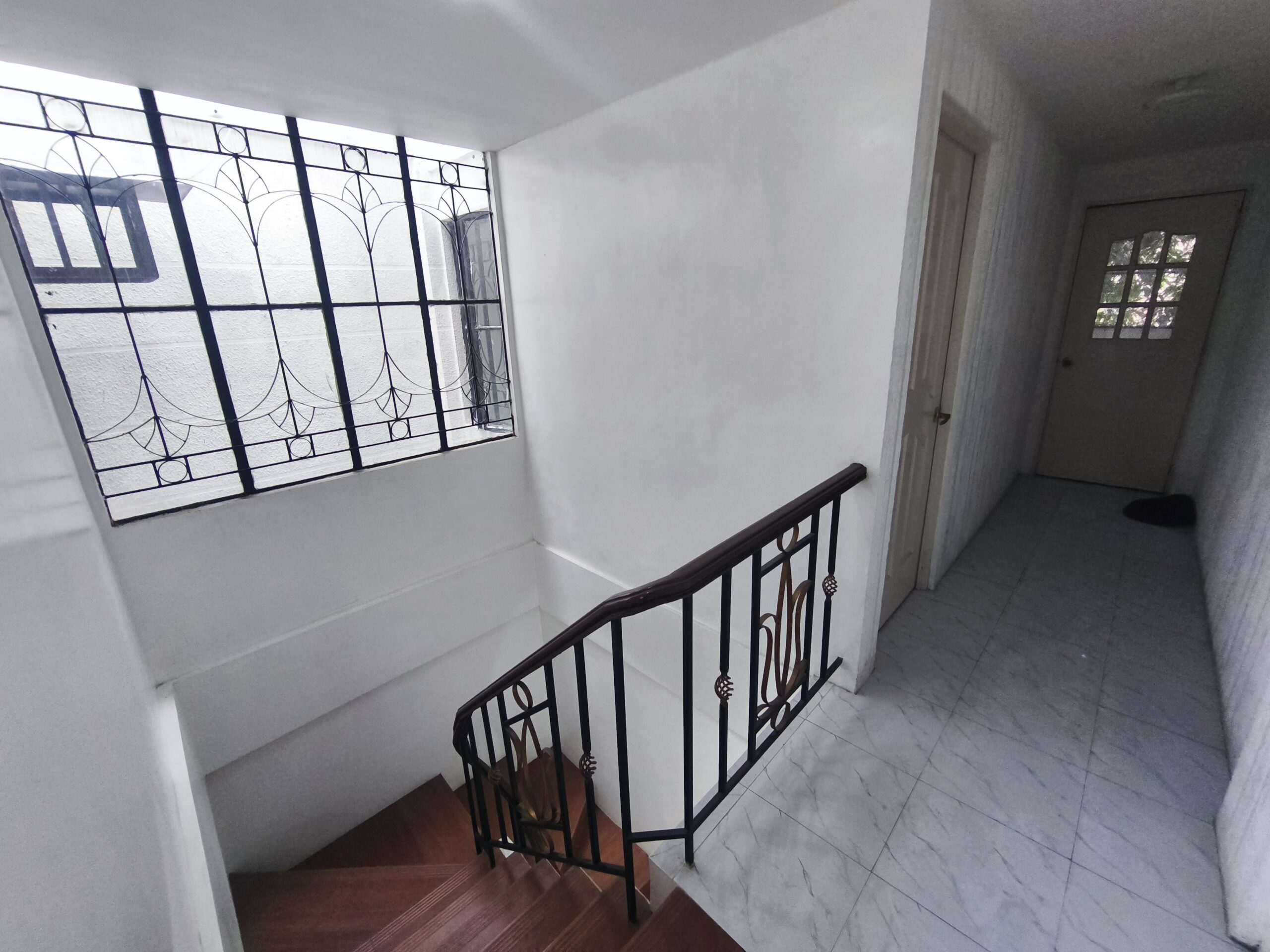 5BR 3-Storey House for Sale – St. Joseph Village QC (Near Congressional)