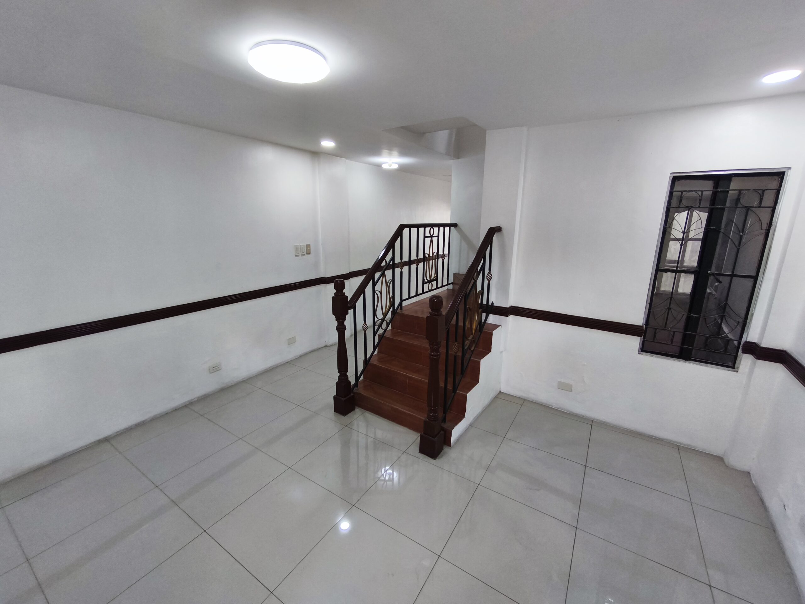 5BR 3-Storey House for Sale – St. Joseph Village QC (Near Congressional)