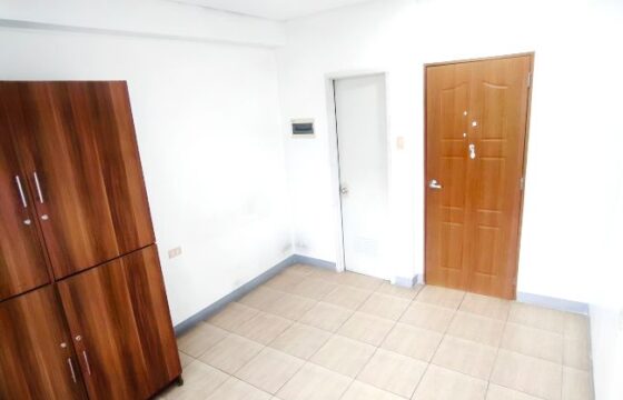 Ready-to-Operate 33-Room Building Near Recto & Quiapo Ubelt Manila