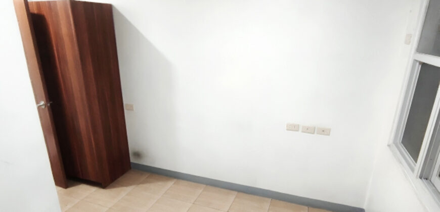 Ready-to-Operate 33-Room Building Near Recto & Quiapo Ubelt Manila