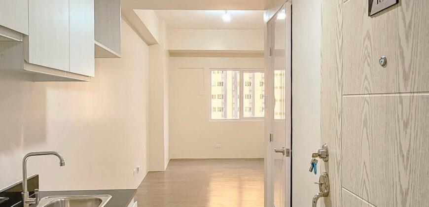 Pre-Selling Studio Units in Hawthorne Heights, Loyola Heights, Quezon City