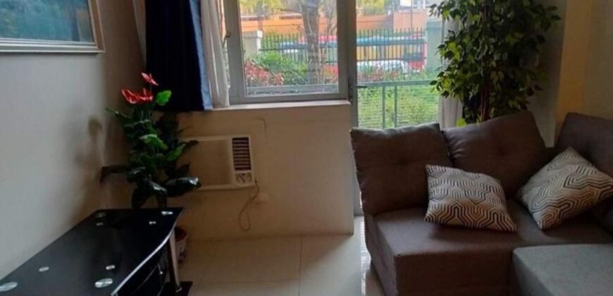 1-BR Fully-furnished Condominium Unit at Palm Tree Villas 1, Newport City, Pasay City.