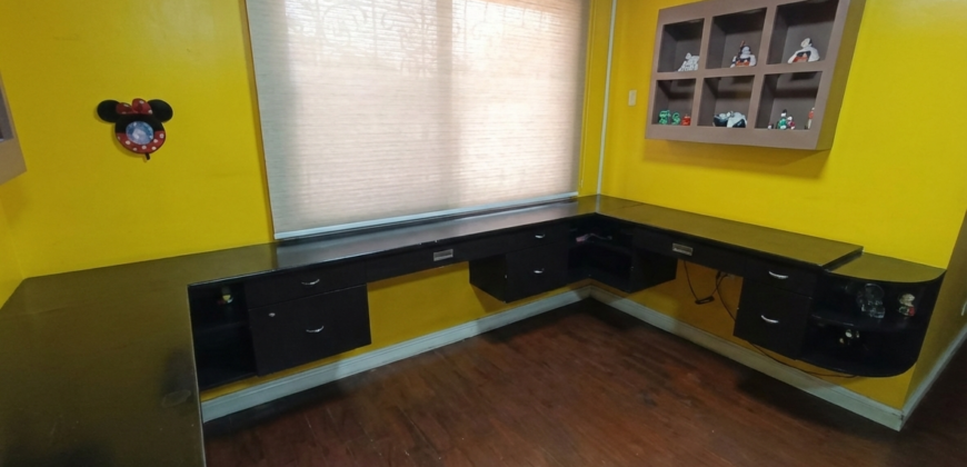 4BR Townhouse with 4 Parking in Teacher’s Village West, Quezon City