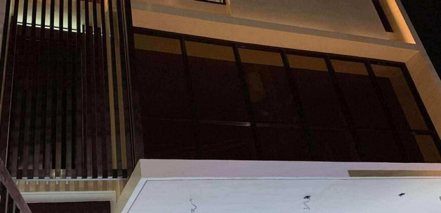 3-Storey 4-Unit Office Building, North Fairview, Quezon City
