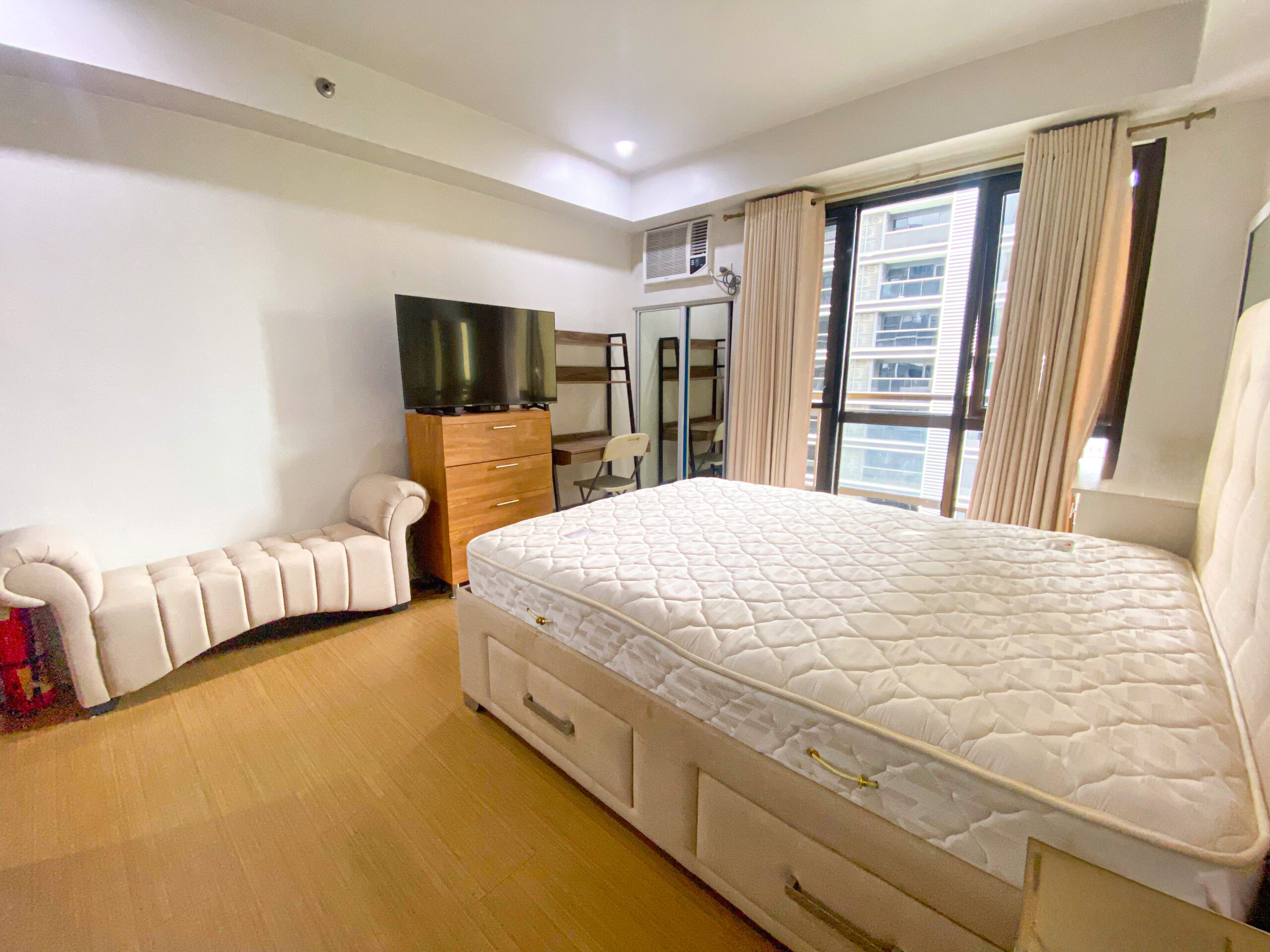 Studio Unit at H.V. de la Costa St., Salcedo Village, Makati City | The Grand Soho Makati