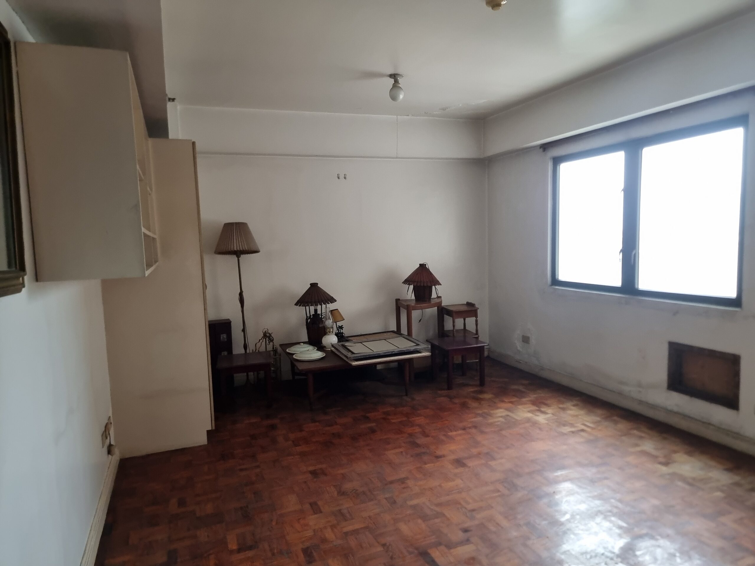 Studio Unit in West Tower Condominium, along Osmeña Highway, Bangkal, Makati CIty
