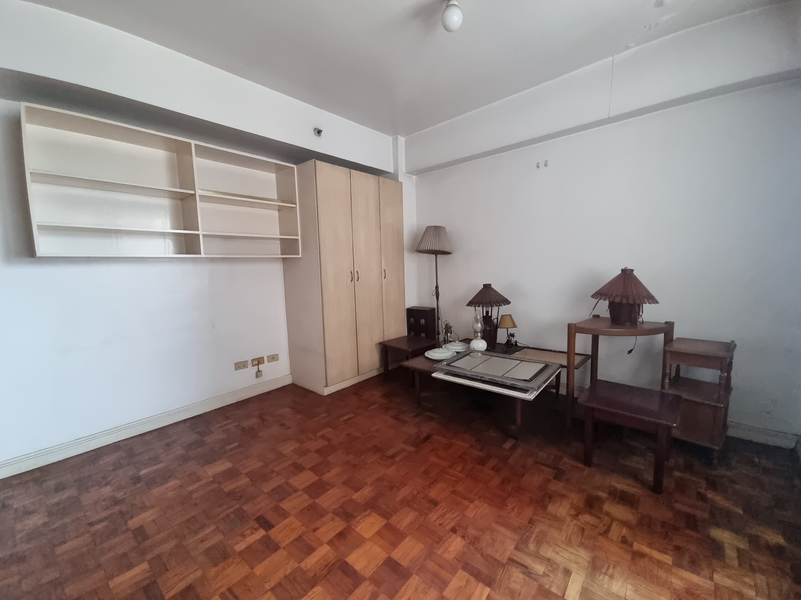 Studio Unit in West Tower Condominium, along Osmeña Highway, Bangkal, Makati CIty
