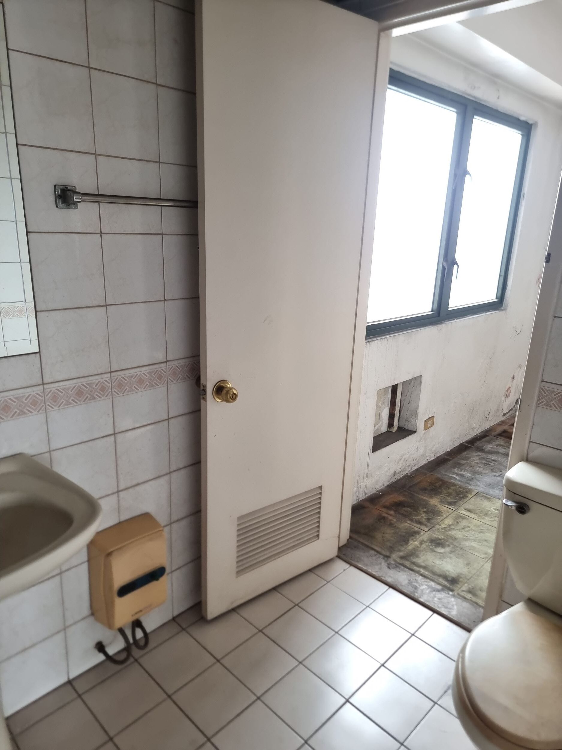 2BR in West Tower Condominium, along Osmeña Highway, Bangkal, Makati City