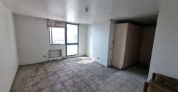 Bi-level Penthouse unit in West Tower along Osmeña Highway, Bangkal, Makati City