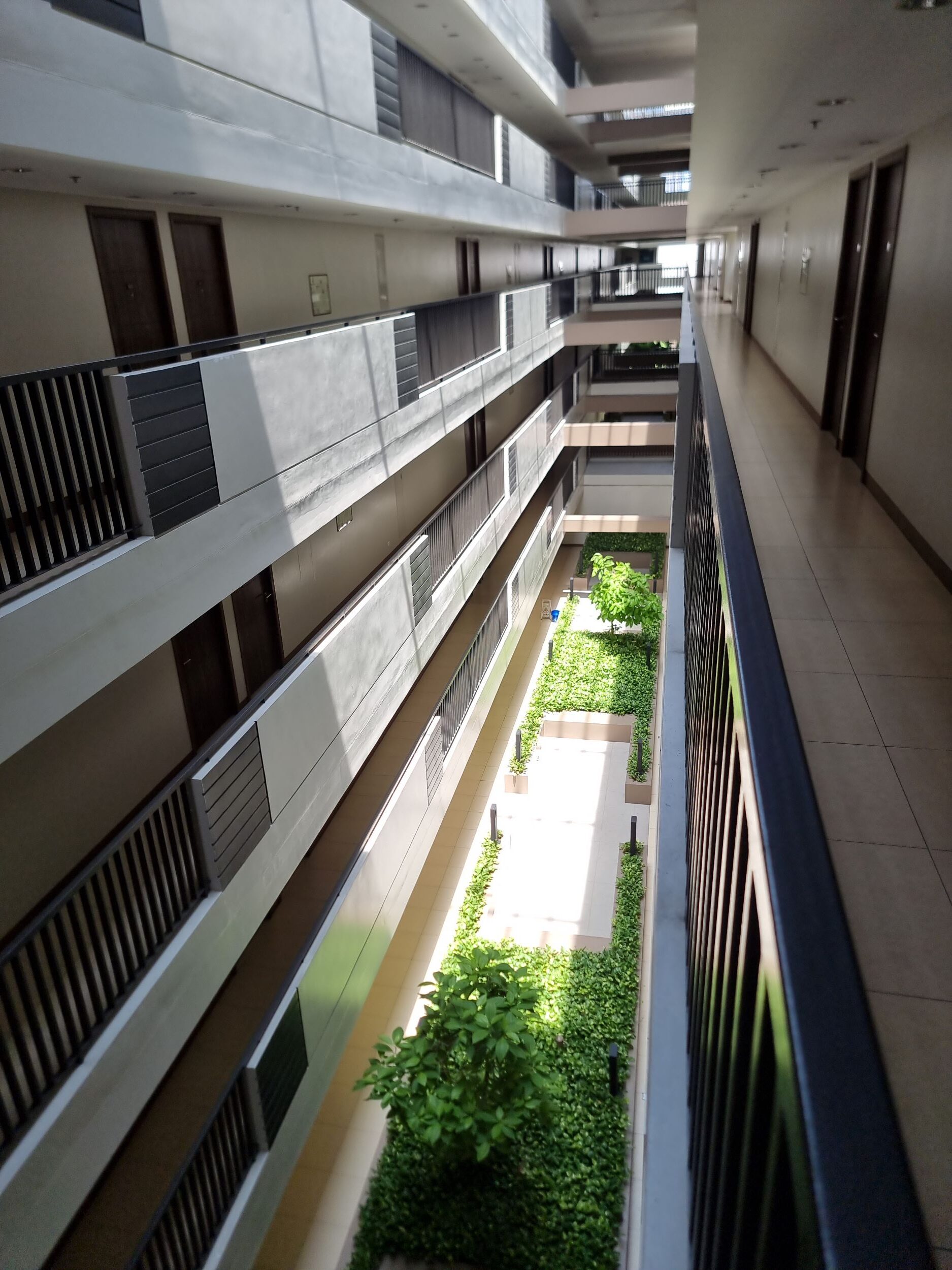 2BR Fully-furnished Low Rise Condo Unit at One Antonio, Sacred Heart cor. Dao St., San Antonio Village, Makati City