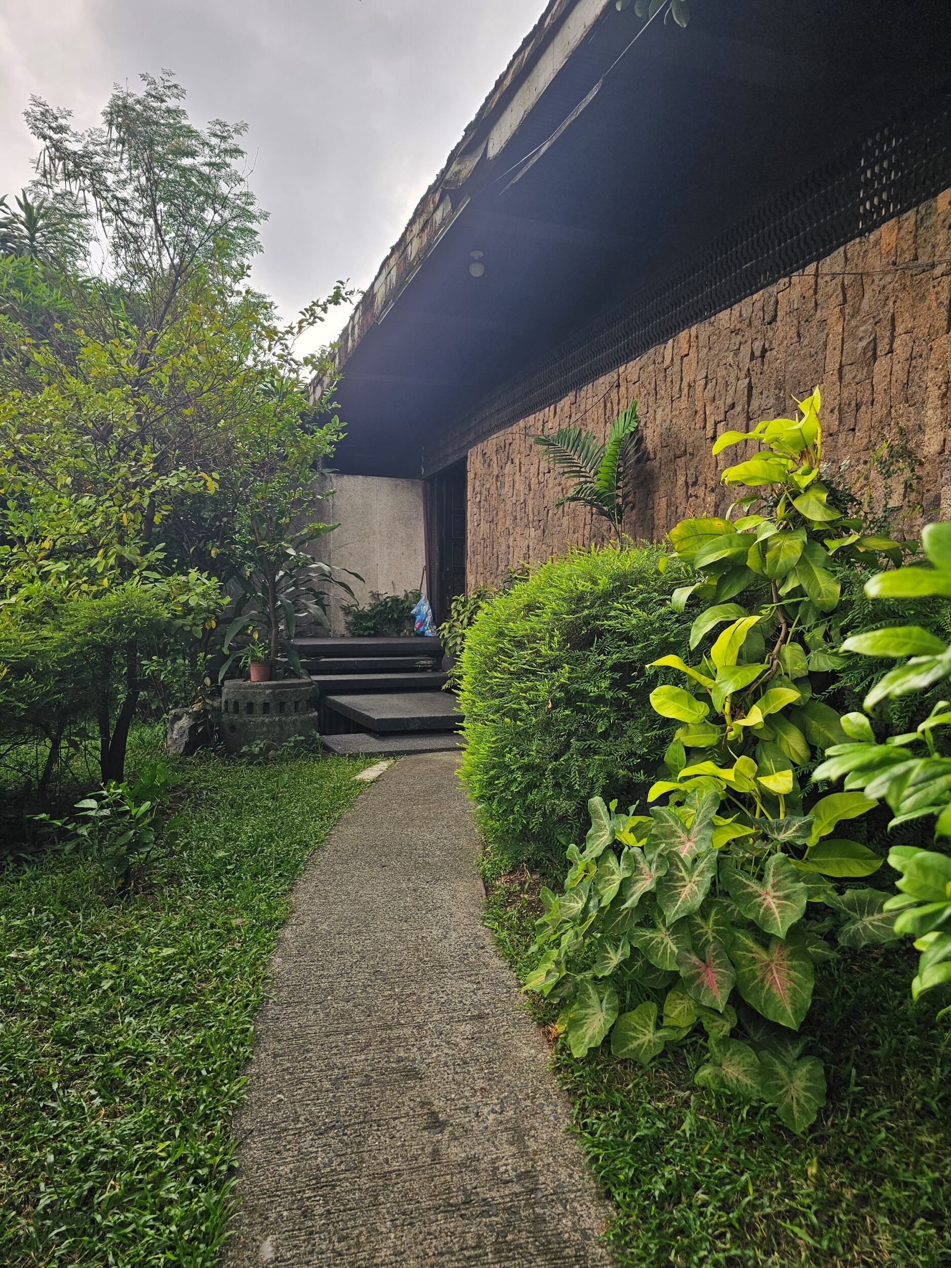 3BR Bungalow House & Lot in Sta. Mesa Heights, Quezon City