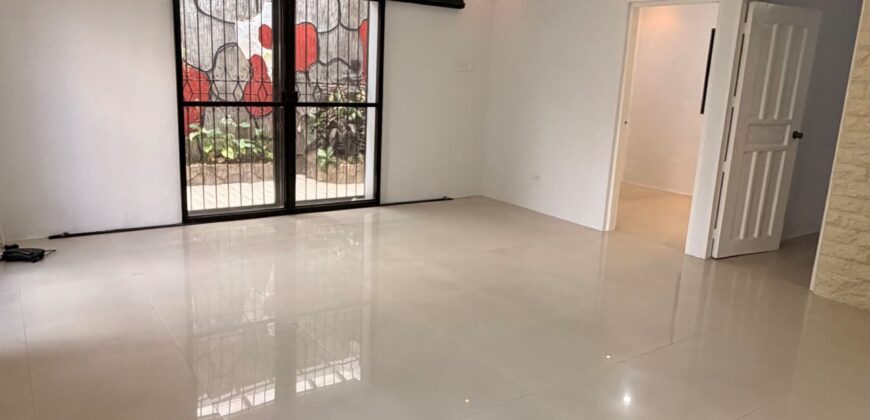 2-storey 5BR House and Lot in Palmera Springs 1, Camarin, Caloocan City