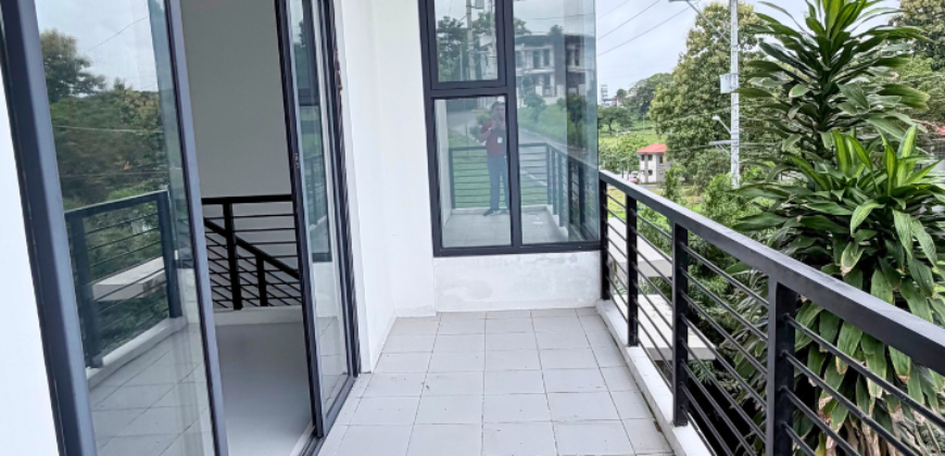 4-BEDROOM HOUSE & LOT FOR SALE IN AVIDA ALTARAZA, SJDM BULACAN