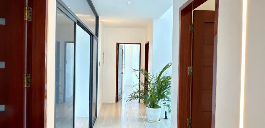6-BEDROOM HOUSE & LOT FOR SALE IN VERMONT PARK EXECUTIVE VILLAGE, ANTIPOLO CITY, RIZAL