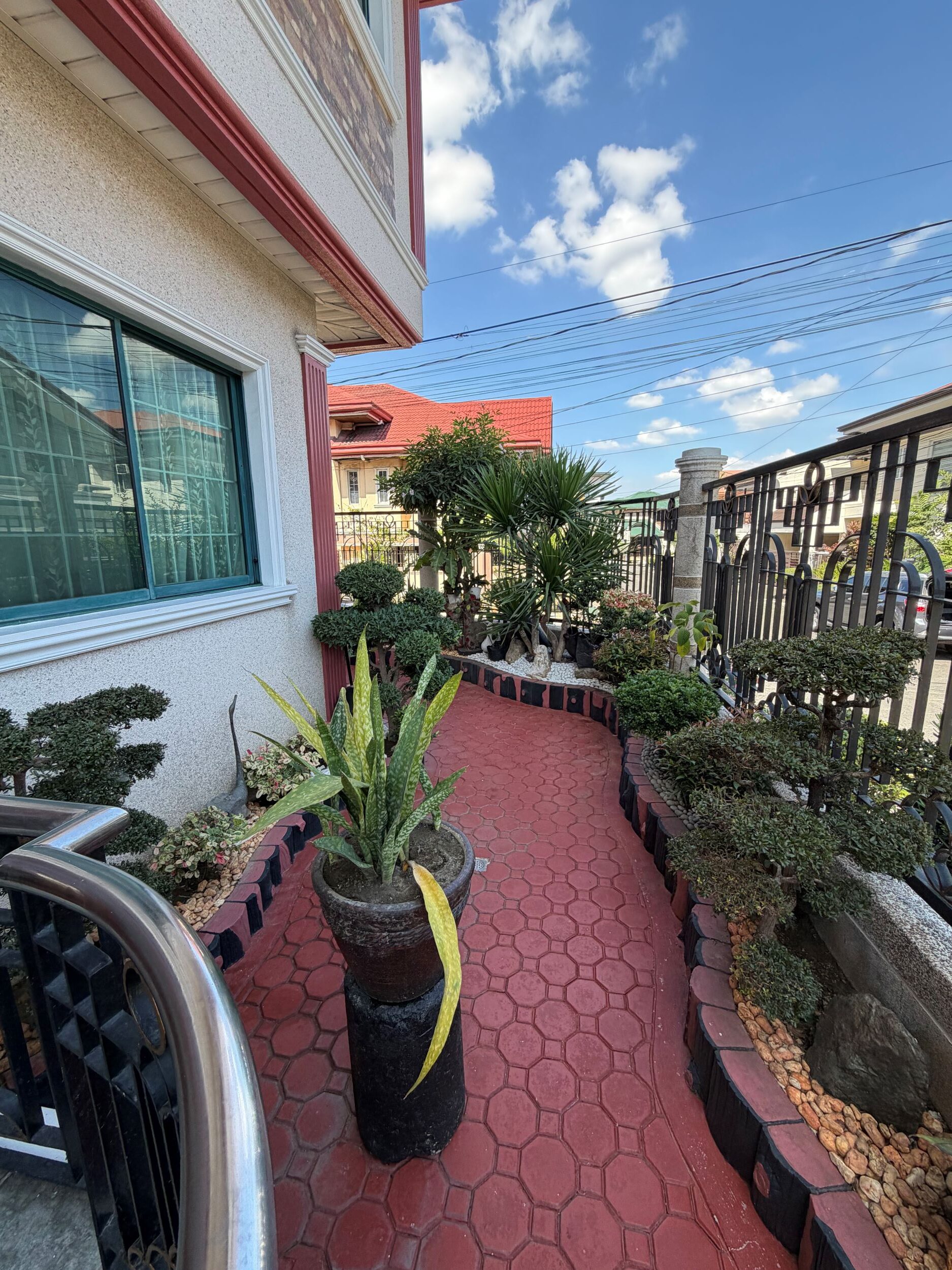 House and Lot for Sale – Corner Lot 📍 Oro Vista Royale, Antipolo City, Rizal