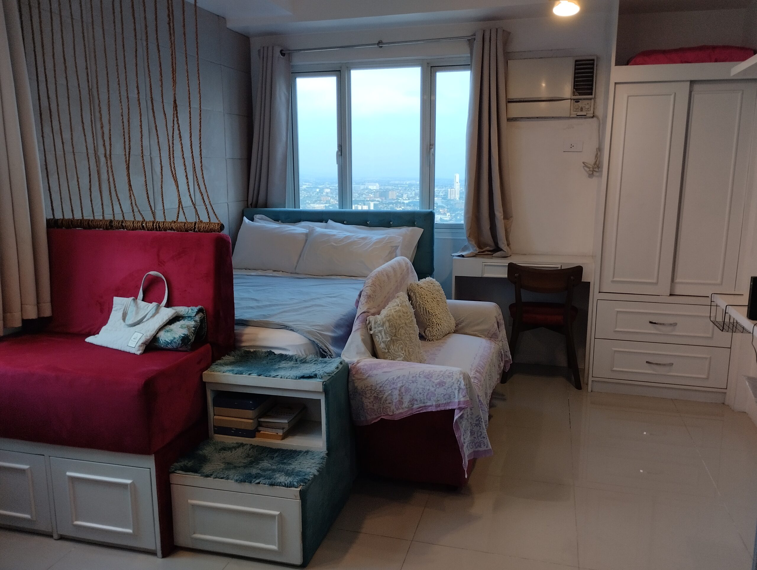 BLUE RESIDENCES, QUEZON CITY