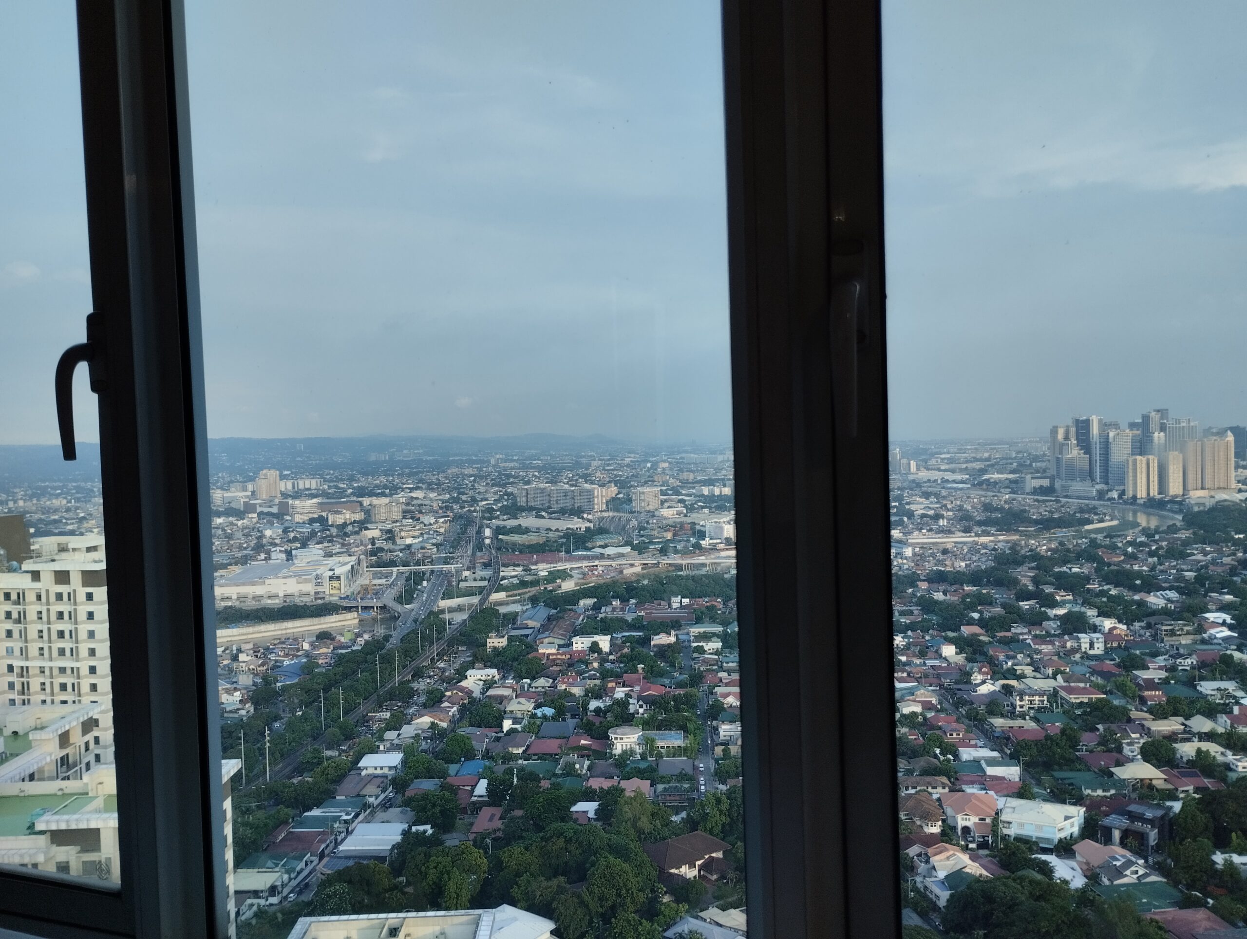 BLUE RESIDENCES, QUEZON CITY