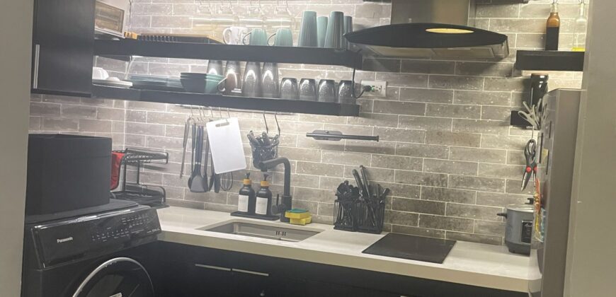 A nicely interior 1-bedroom unit for lease at Eastwood Parkview Tower 2, conveniently located above Eastwood Mall in Libis, Quezon City.