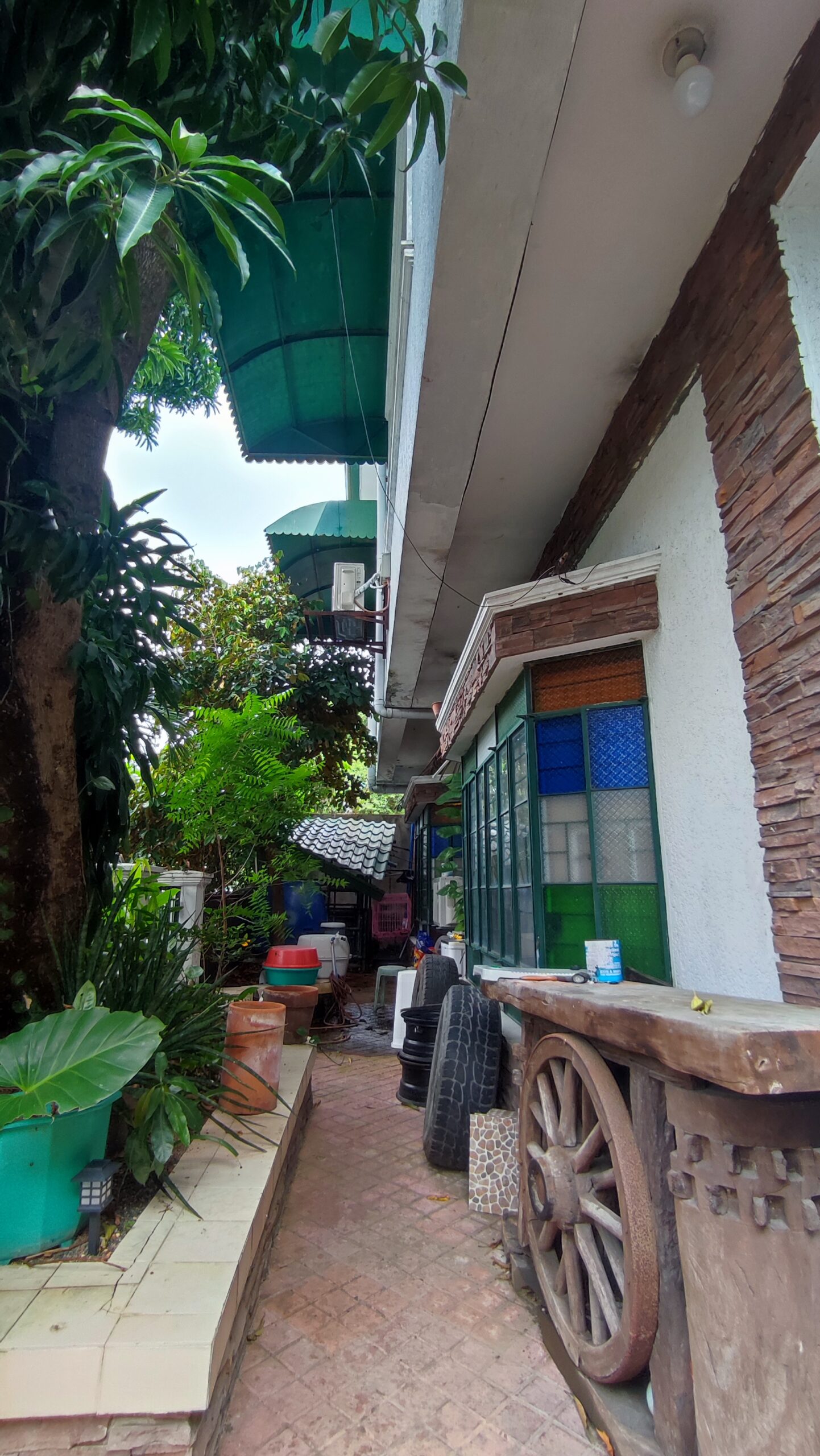 9BR House and Lot in BF Homes, Parañaque