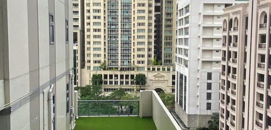 Luxurious 2BR Condo in Escala Salcedo, Makati – Php 95,000/month!